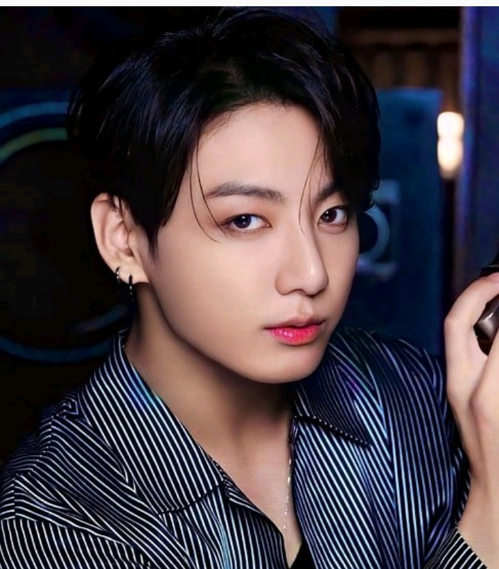 Bts Jk Jungkook Cute Look 😘😘 • Sharechat Photos And Videos 