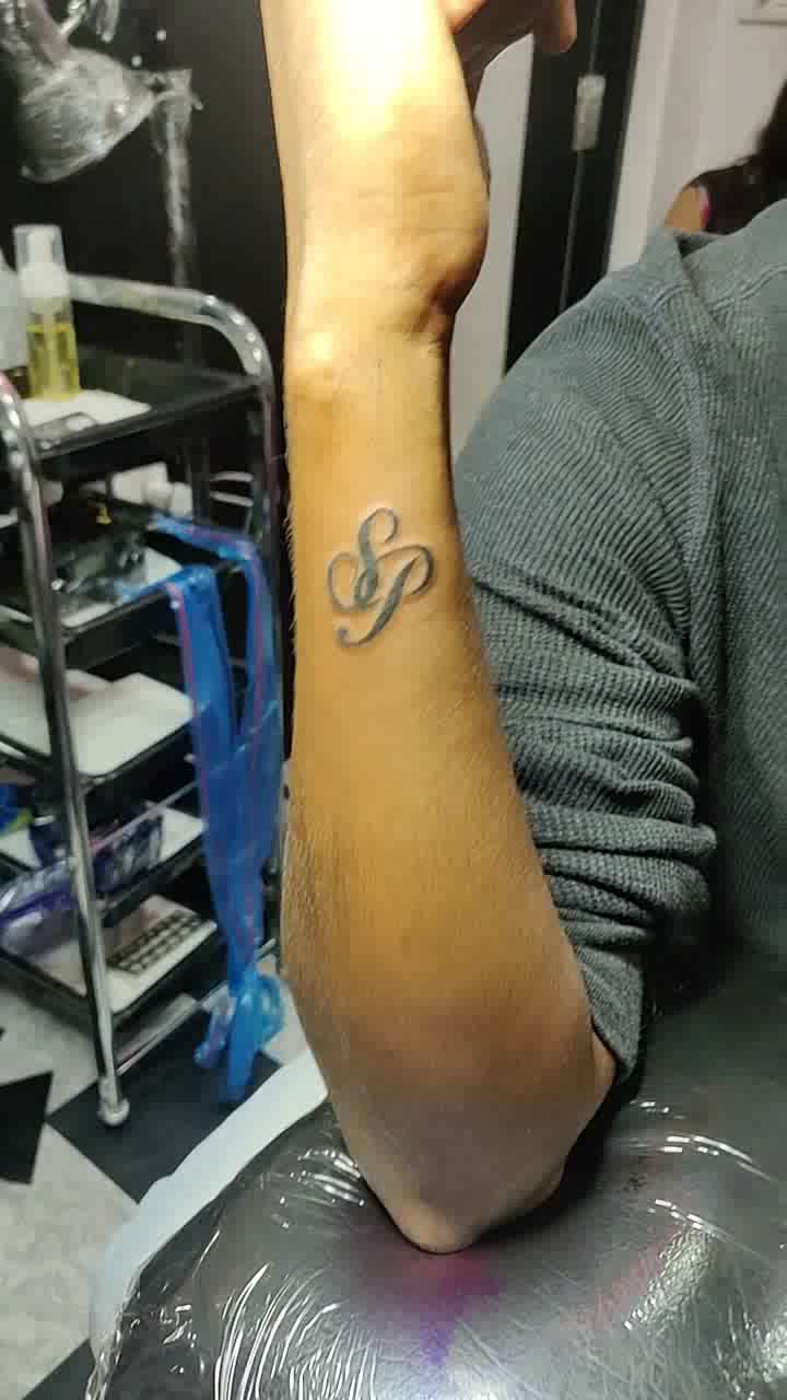 Sp Love S With P Tattoo Design Want To Get Ink Call Or Msg Sp Love My Love Sp పచ చబ ట ట న ట న స ట టస మ భ ర యన ప ర మ చ డ గ రవ చ డ Video Satya Tattooz Sharechat