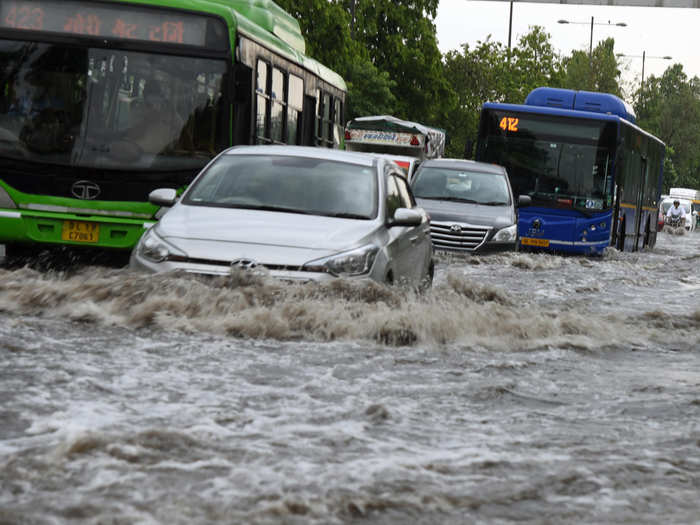 Record breaking rain in Delhi • ShareChat Photos and Videos