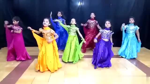 falguni pathak dance chudi jo khanki