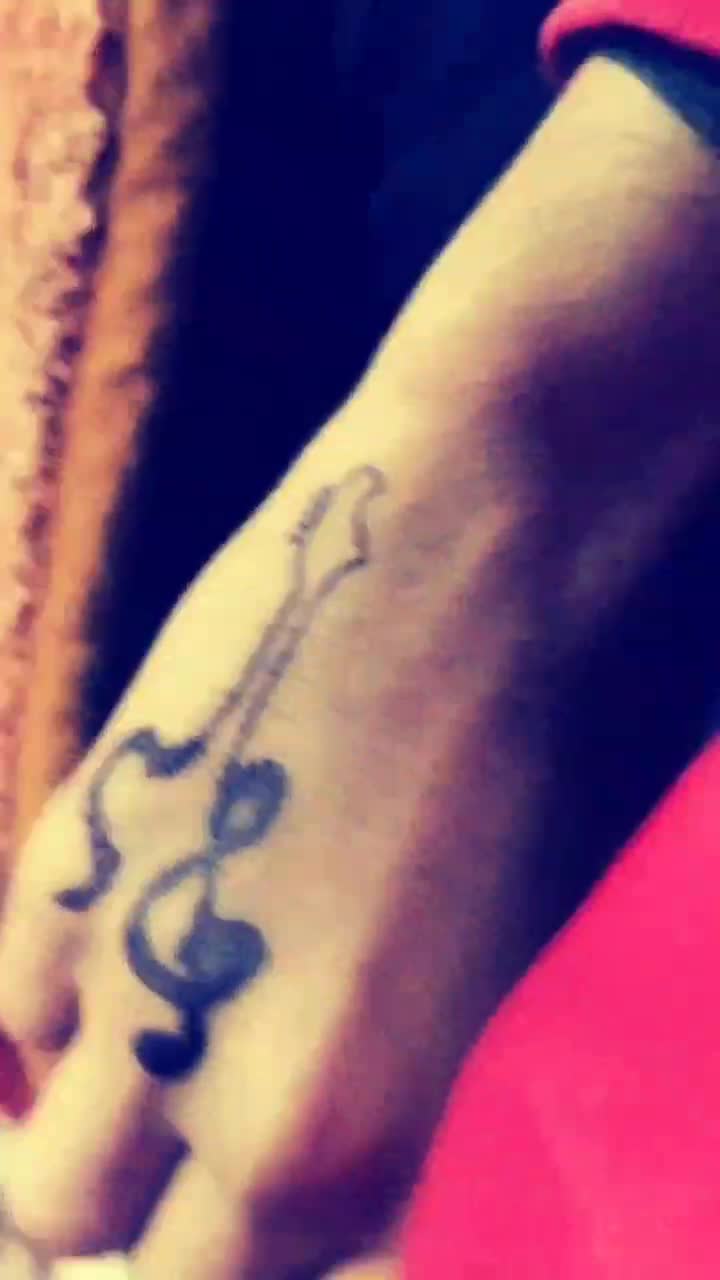 Tattoo Design Videos Deepak Joshi Sharechat भ रत क अपन भ रत य स शल न टवर क 100 भ रत य एप प